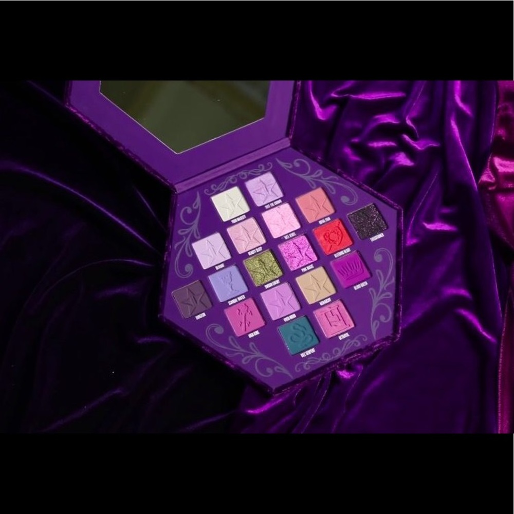 Jeffree Star Blood Lust Eyeshadow Artistry Palette